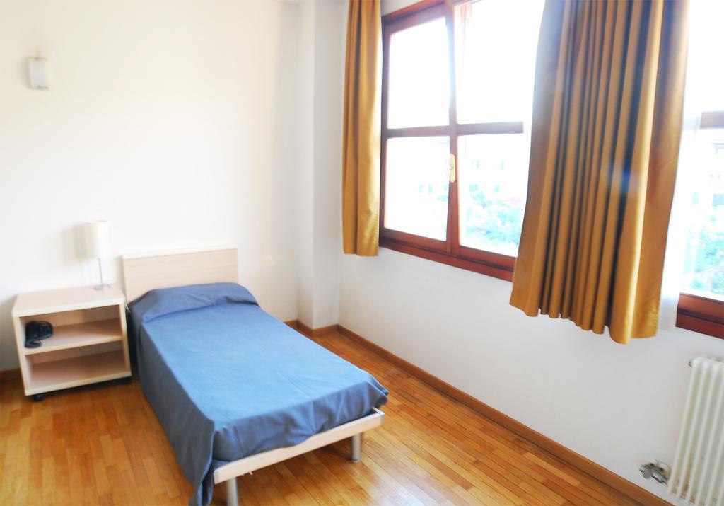 Sunny Terrace Hostel Венеция Экстерьер фото