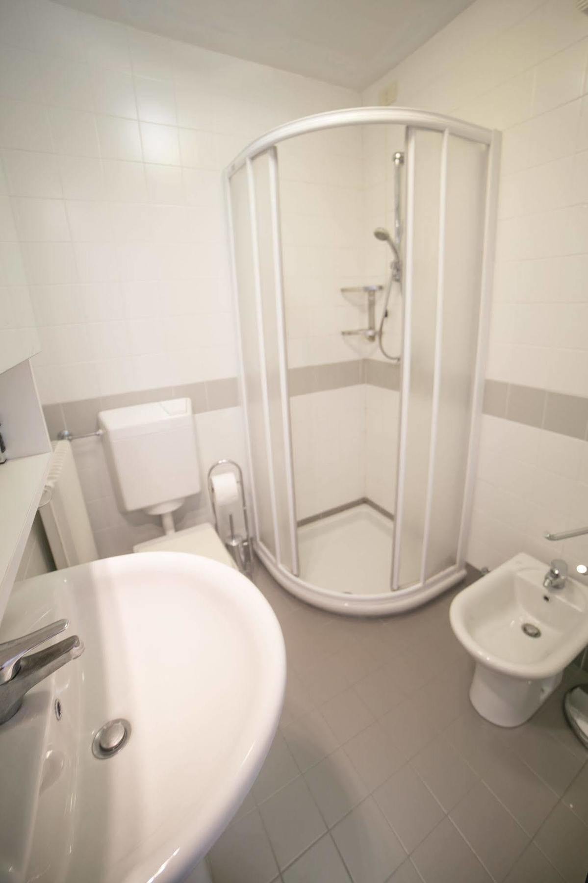 Sunny Terrace Hostel Венеция Экстерьер фото