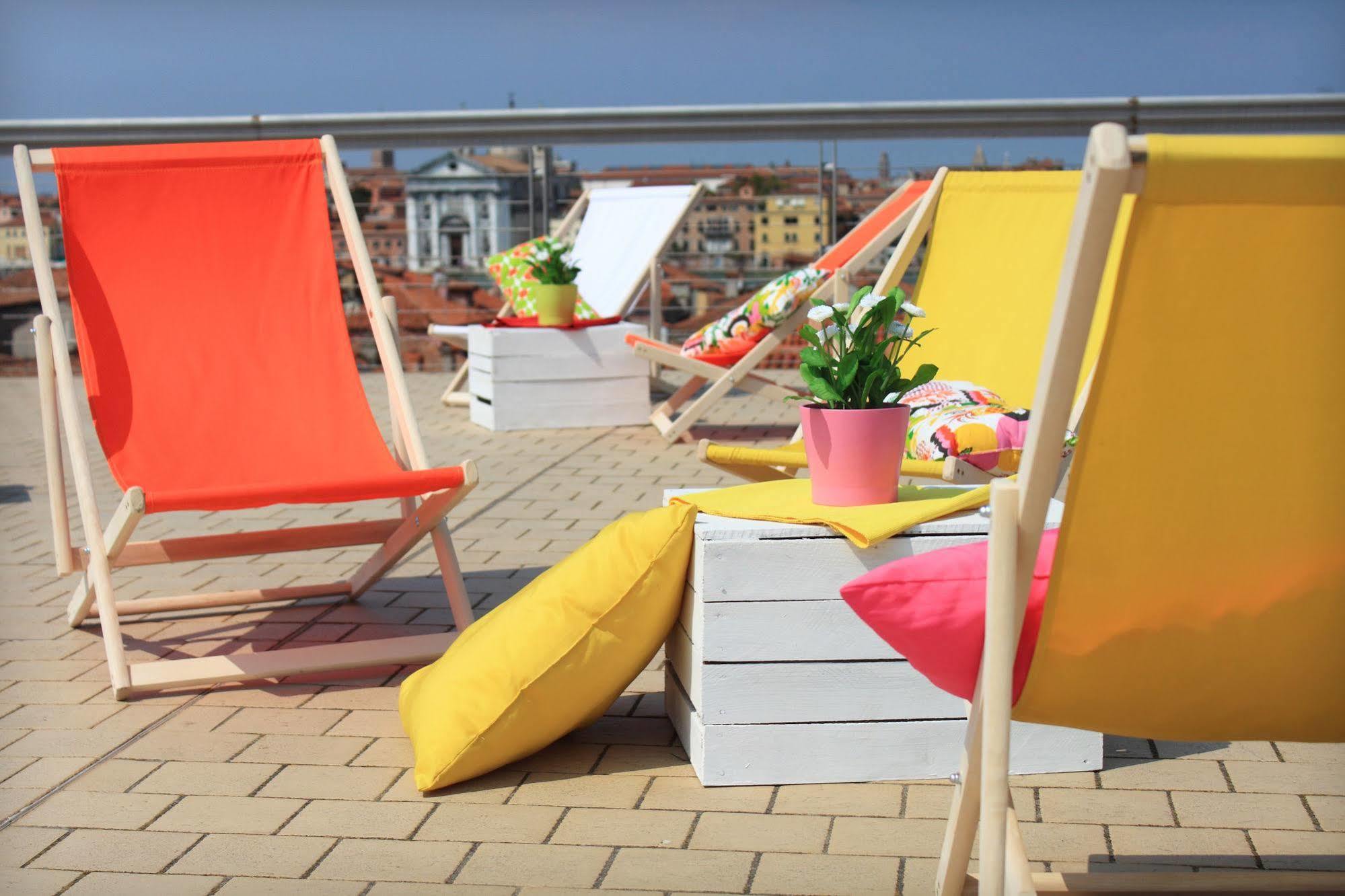 Sunny Terrace Hostel Венеция Экстерьер фото
